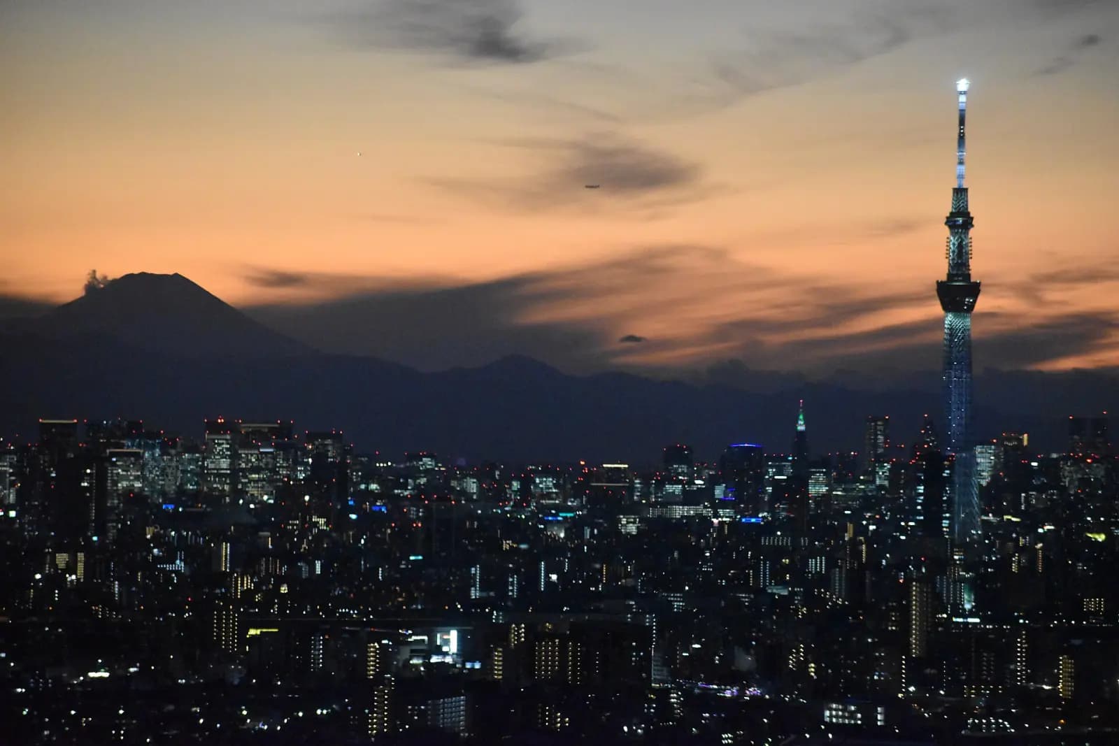 Tokyo skyline at sunset in Japan